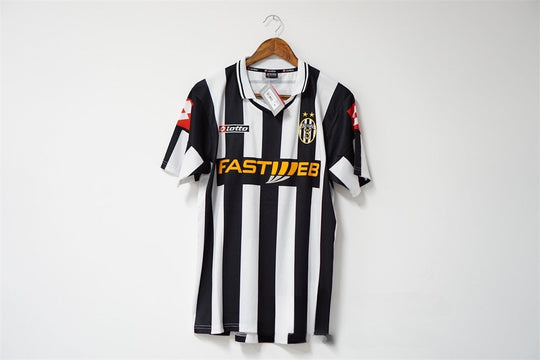 Juventus 2001 - 2002 Hemmatröja